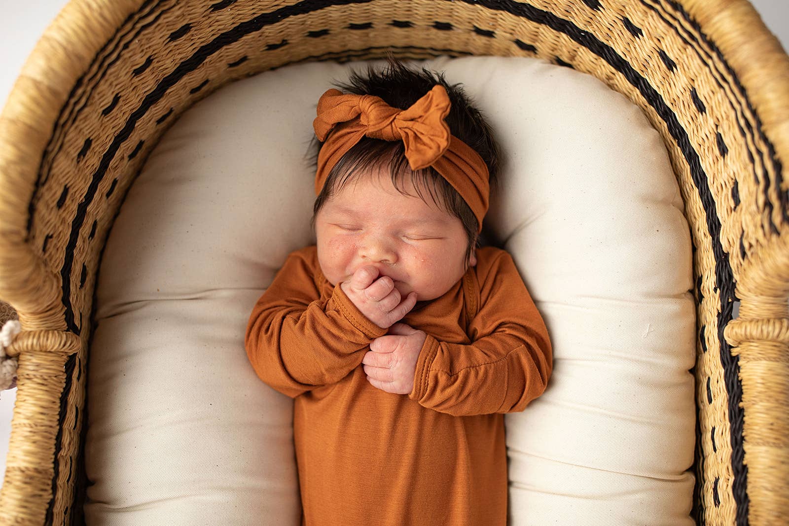 Saddle Longhorn Orange Western Knotted Newborn Baby Gown & knotted hat