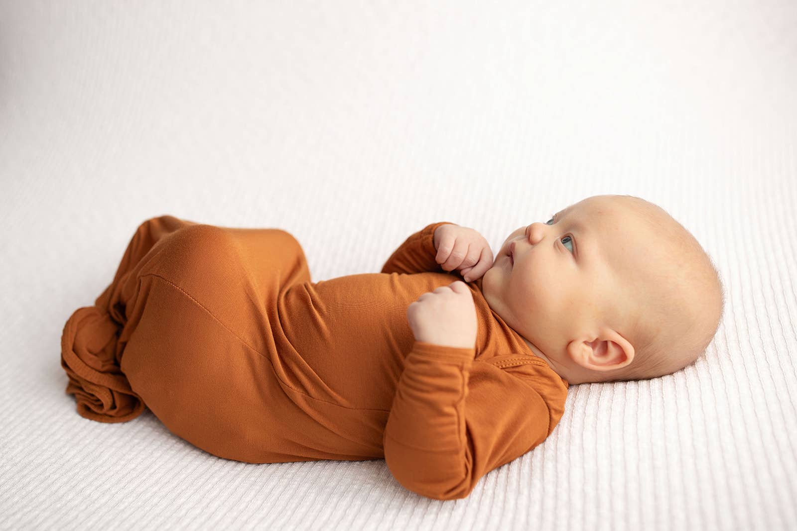 Saddle Longhorn Orange Western Knotted Newborn Baby Gown & knotted hat